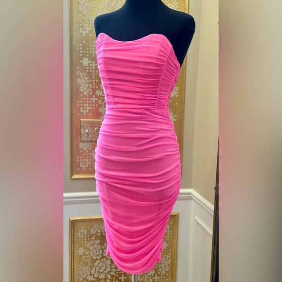 Haute Monde Neon Pink Ruched Strapless Mini Dress New no Tag - Picture 2 of 12